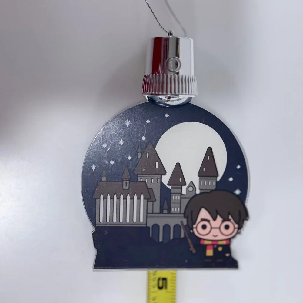 Hallmark Harry Potter Hogwarts Light-Up Christmas Ornament Keepsake Collectible‎